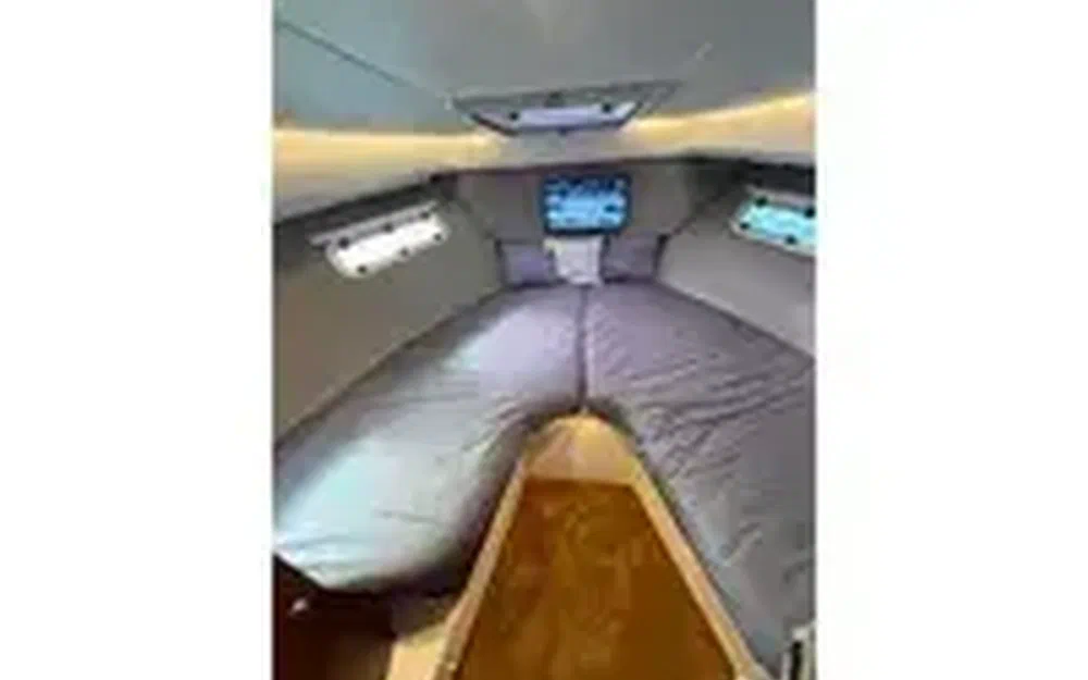 slider 9 Nimbus 305 Coupe