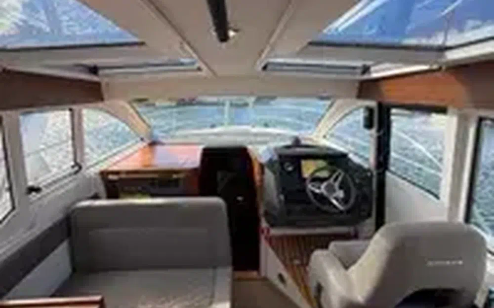 slider 19 Nimbus 305 Coupe