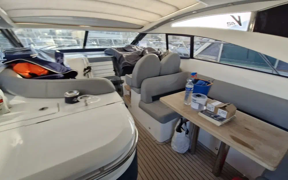 slider 1 Princess V42