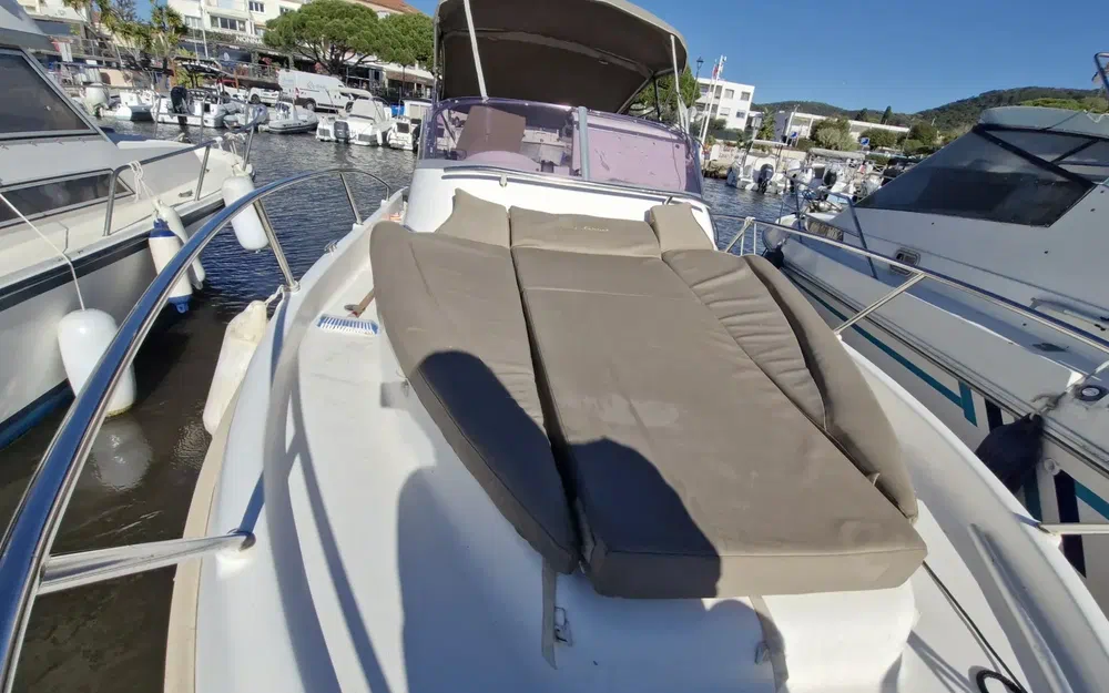 slider 1 B2 Marine 752 DC