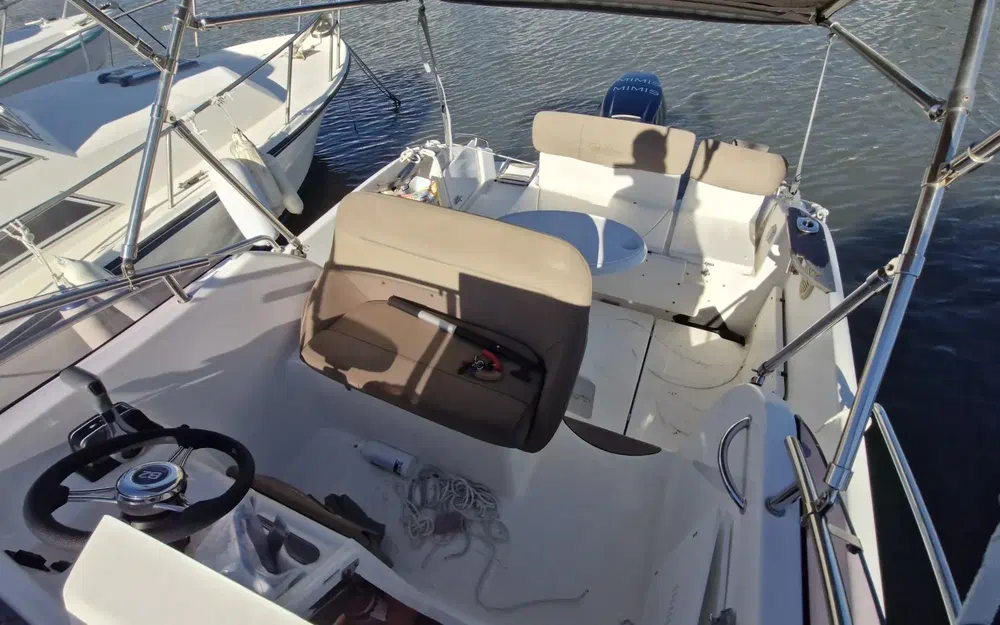 slider 8 B2 Marine 752 DC