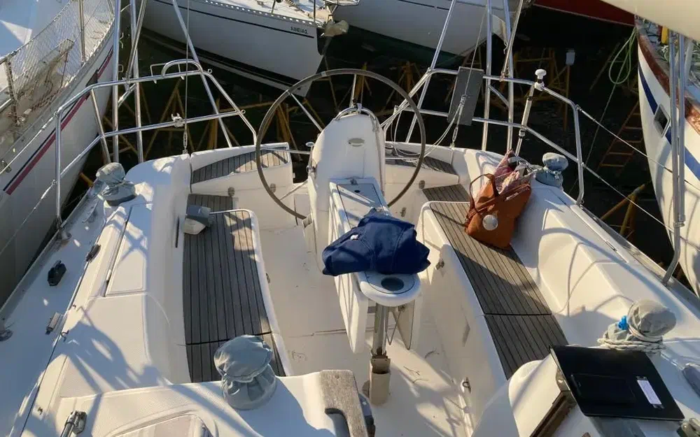 slider 10 Dufour Gib Sea 37