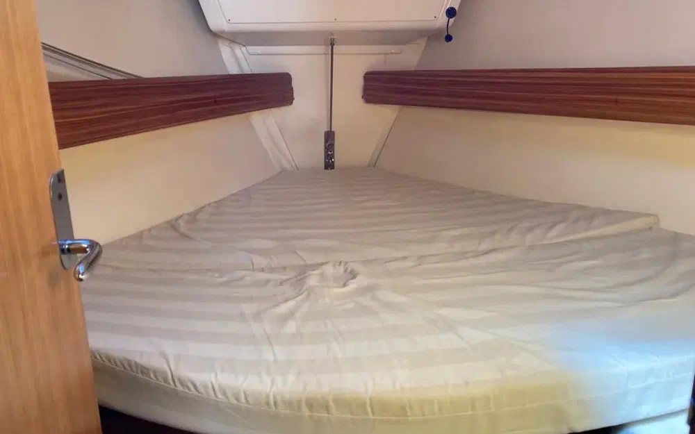 slider 3 Dufour Gib Sea 37