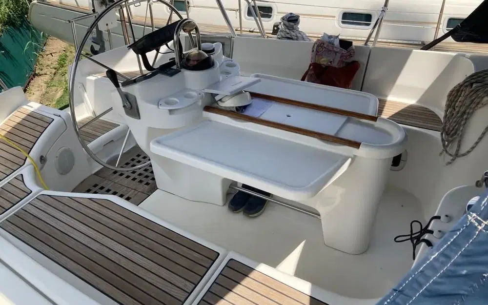 slider 4 Beneteau Oceanis 461