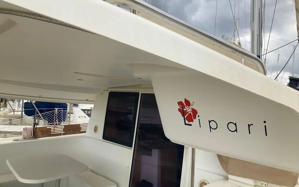 slider 19 Fountaine Pajot Lipari 41