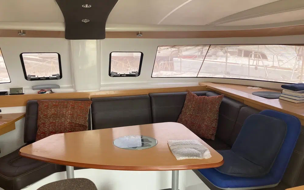 slider 3 Fountaine Pajot Lipari 41