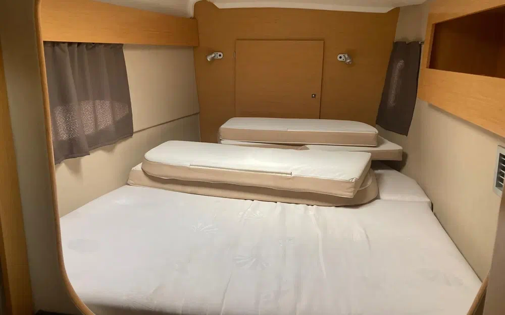 slider 5 Fountaine Pajot Lipari 41