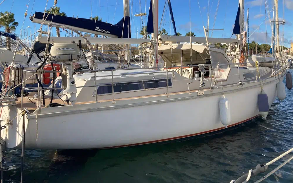 slider 0 Amel Maramu