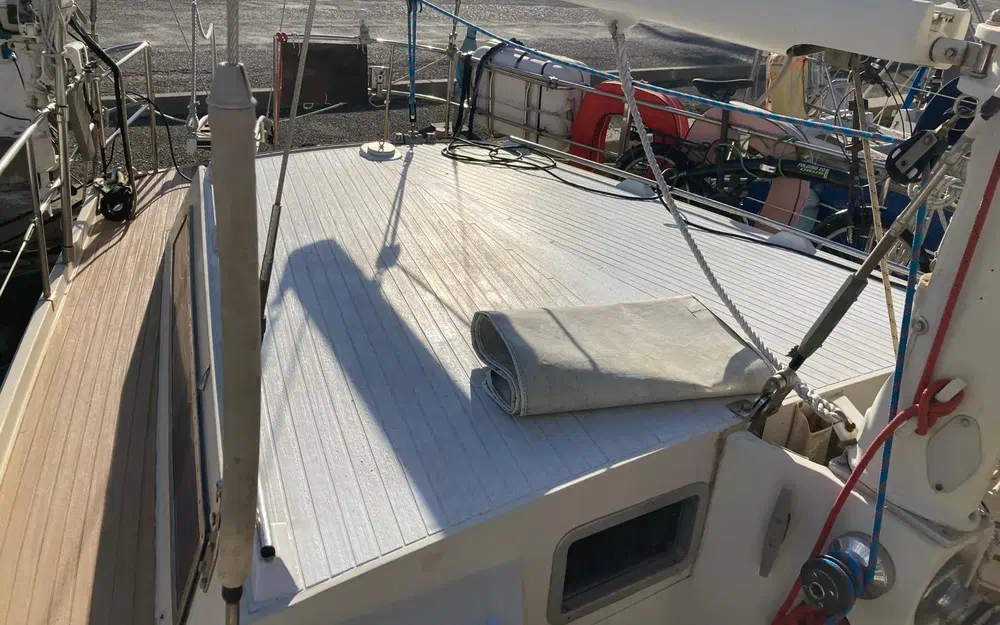 slider 16 Amel Maramu