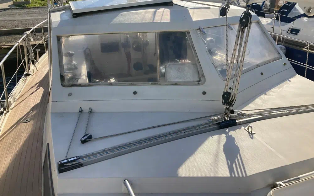 slider 18 Amel Maramu