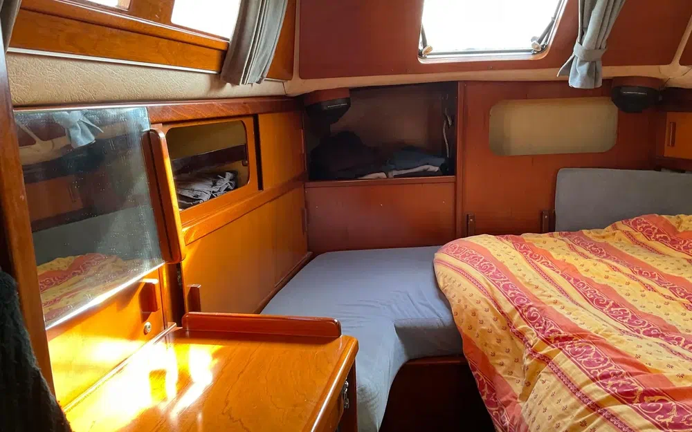 slider 8 Amel Maramu