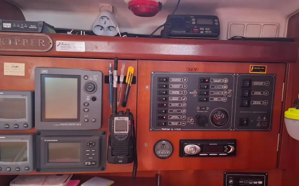 slider 10 Beneteau Oceanis 393 Clipper