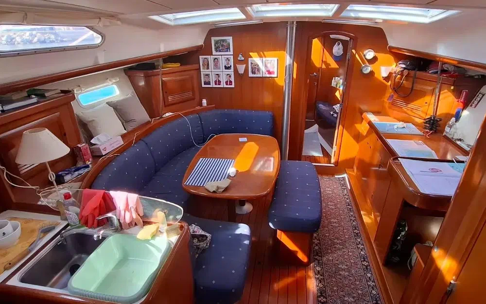 slider 1 Beneteau Oceanis 393 Clipper