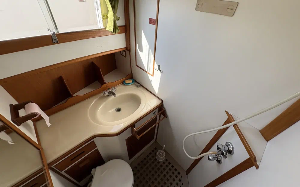 slider 11 Grand Banks 36 Classic