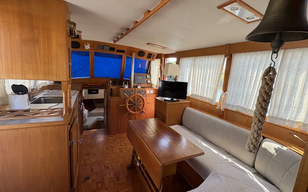 slider 2 Grand Banks 36 Classic