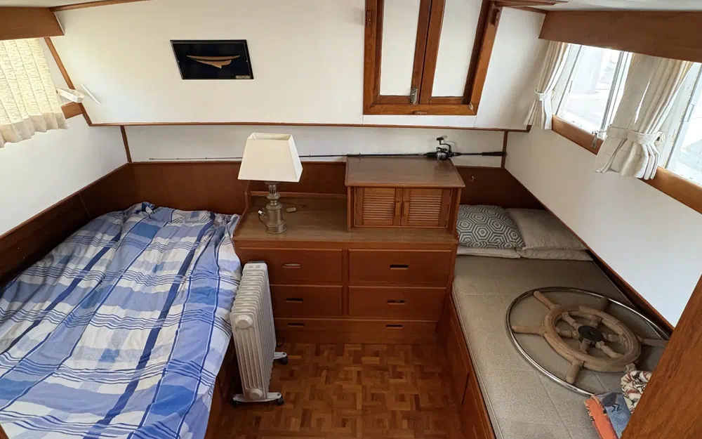 slider 7 Grand Banks 36 Classic