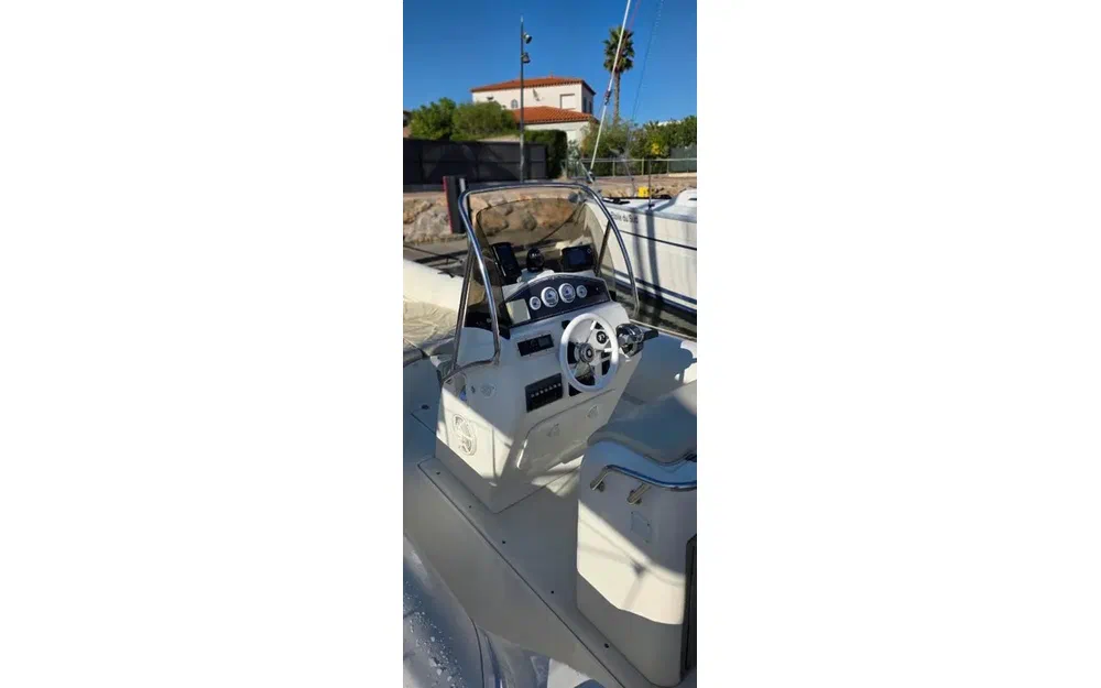 slider 3 Nuova Jolly Blackfin 25 Elegance