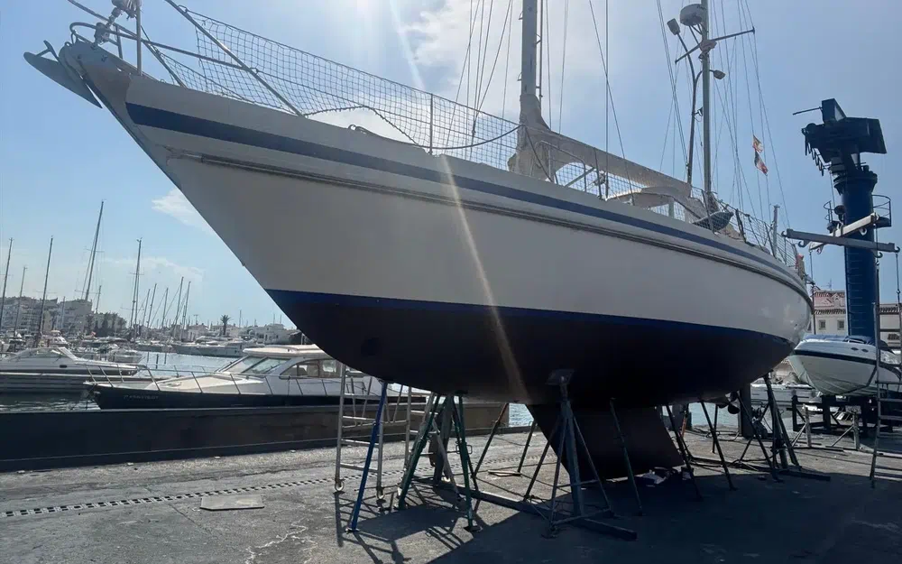 slider 0 Contest Yachts Contest 42 Ketch