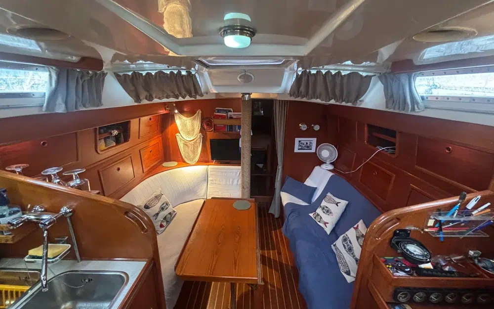 slider 1 Contest Yachts Contest 42 Ketch