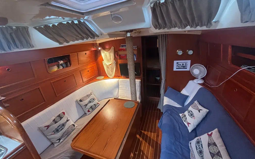 slider 2 Contest Yachts Contest 42 Ketch