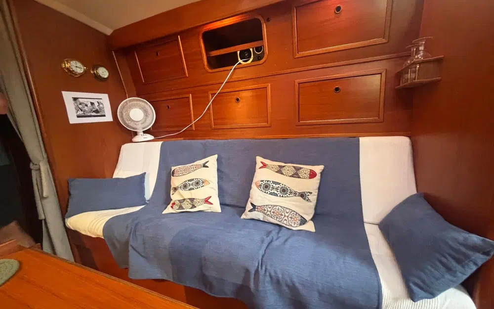 slider 3 Contest Yachts Contest 42 Ketch