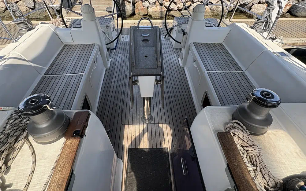 slider 14 Dufour 445 Grand Large