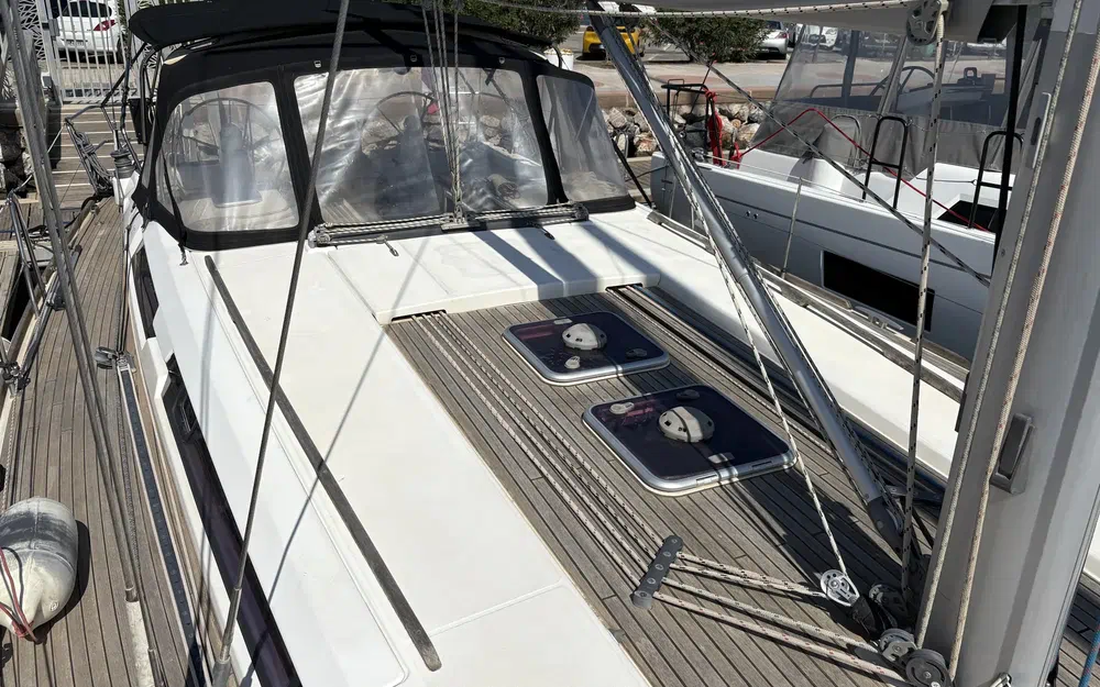 slider 24 Dufour 445 Grand Large