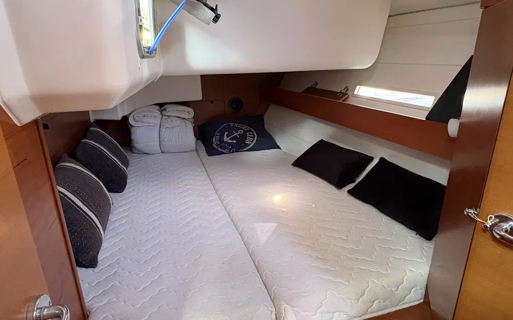 slider 6 Dufour 445 Grand Large