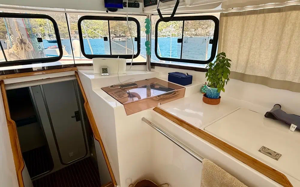 slider 16 Dufour Atoll 43