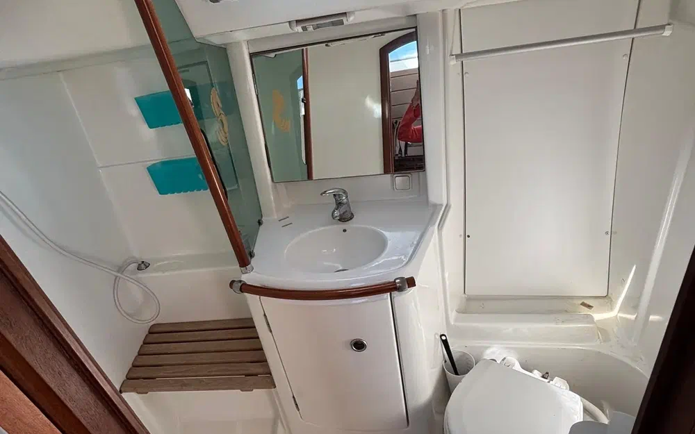 slider 8 Beneteau Oceanis 361