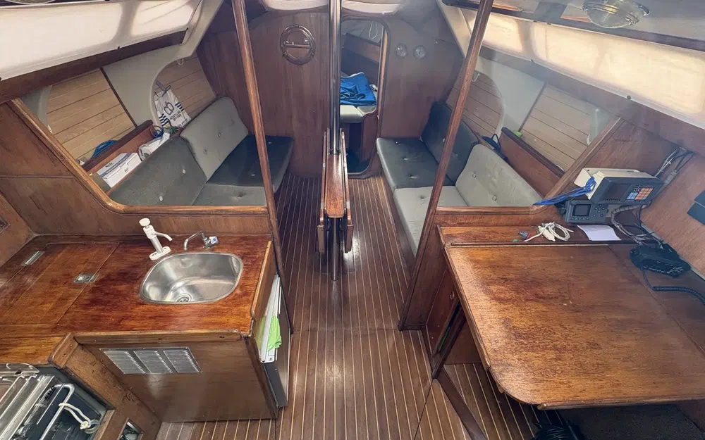 slider 1 Jeanneau Attalia 32