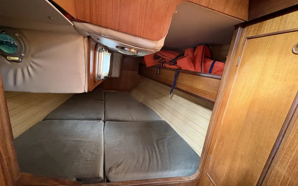 slider 8 Jeanneau Attalia 32