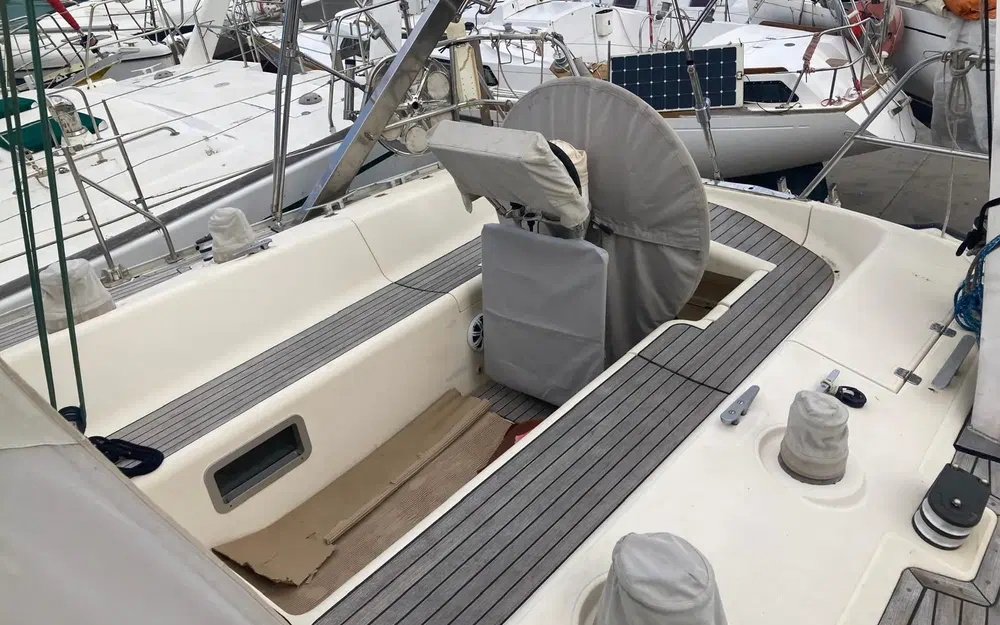 slider 1 Jeanneau Sun Kiss 47