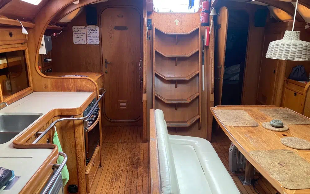 slider 5 Jeanneau Sun Kiss 47