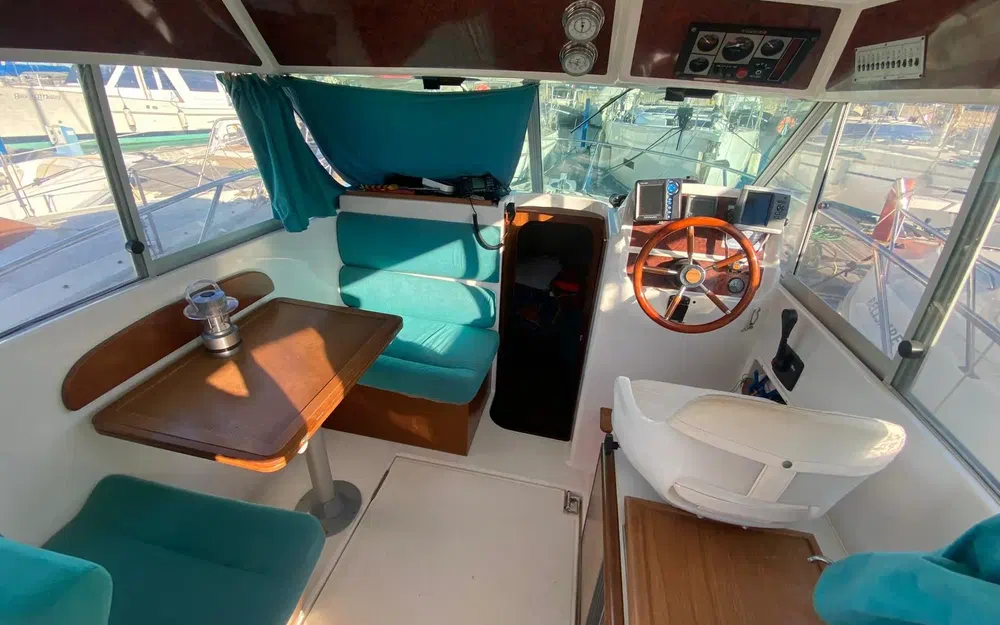 slider 2 Jeanneau Merry Fisher 750