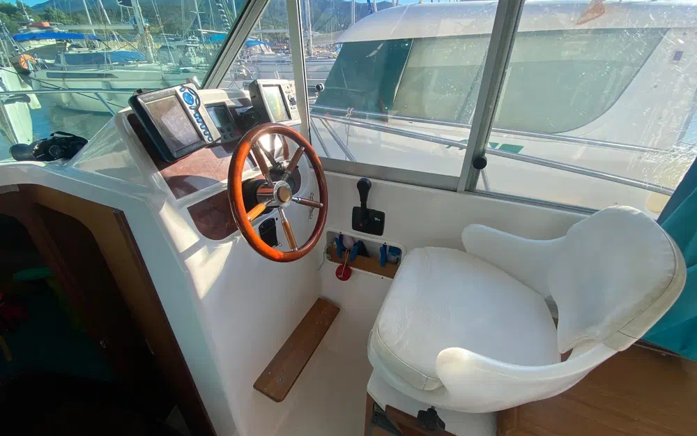 slider 7 Jeanneau Merry Fisher 750 CR