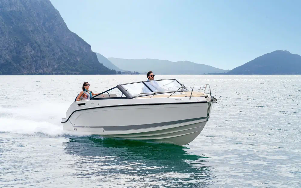 slider 1 Quicksilver Activ 675 Cruiser