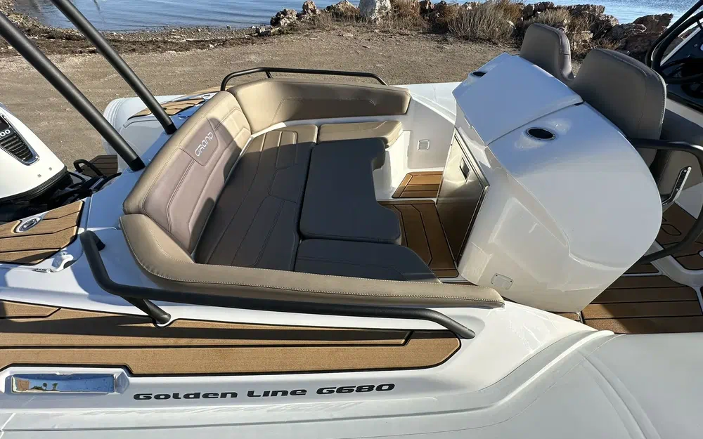 slider 3 Grand Golden Line 680