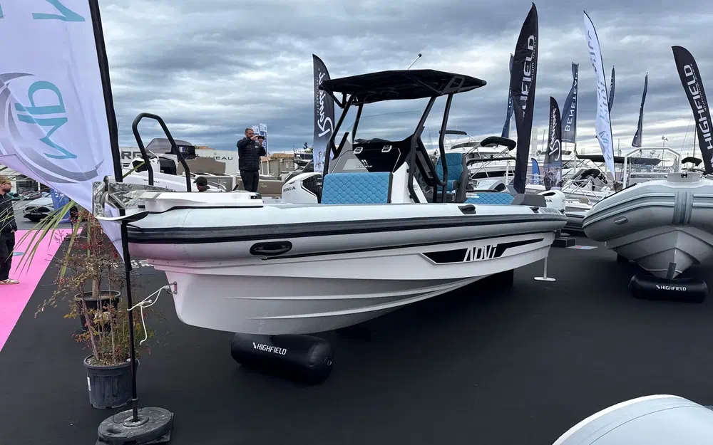 slider 1 Highfield ADV7