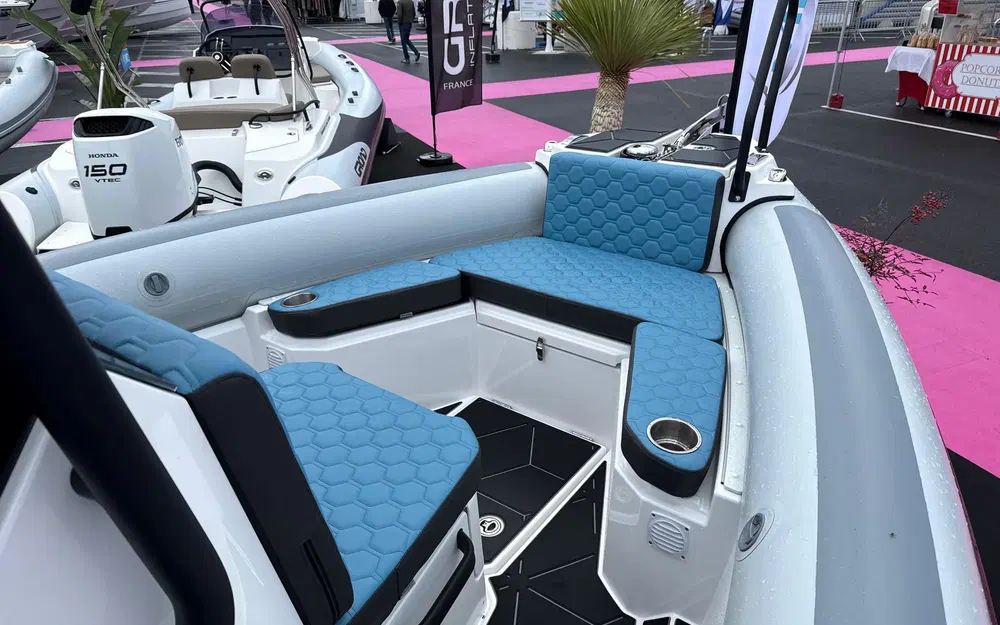 slider 2 Highfield ADV7