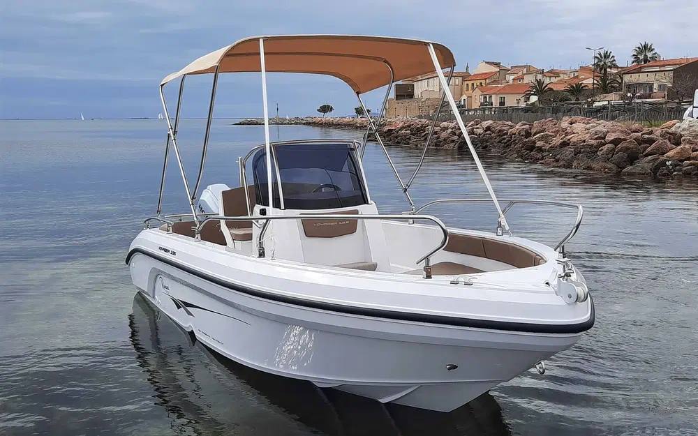 slider 2 Ranieri Voyager 19 S