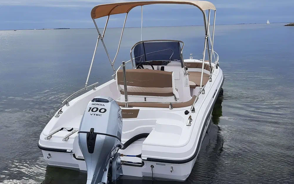 slider 3 Ranieri Voyager 19 S