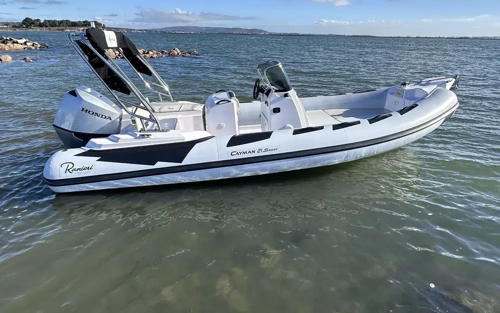 slider 2 Ranieri Cayman 21 Sport