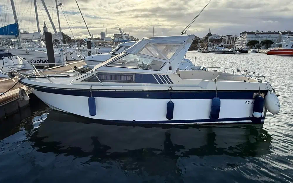 slider 1 Jeanneau Skanes 650