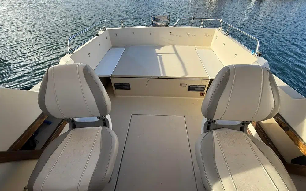 slider 7 Jeanneau Skanes 650