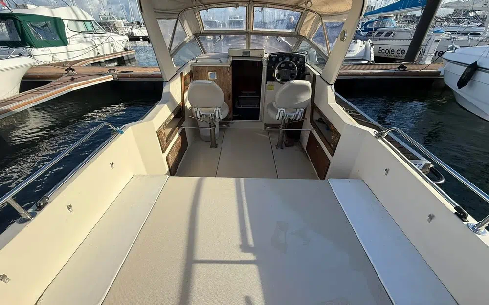 slider 8 Jeanneau Skanes 650