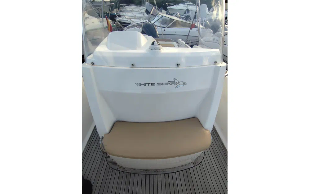 slider 6 Kelt White Shark 246