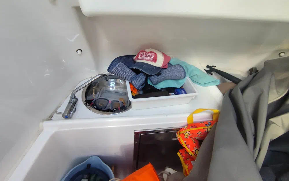 slider 8 Kelt White Shark 246