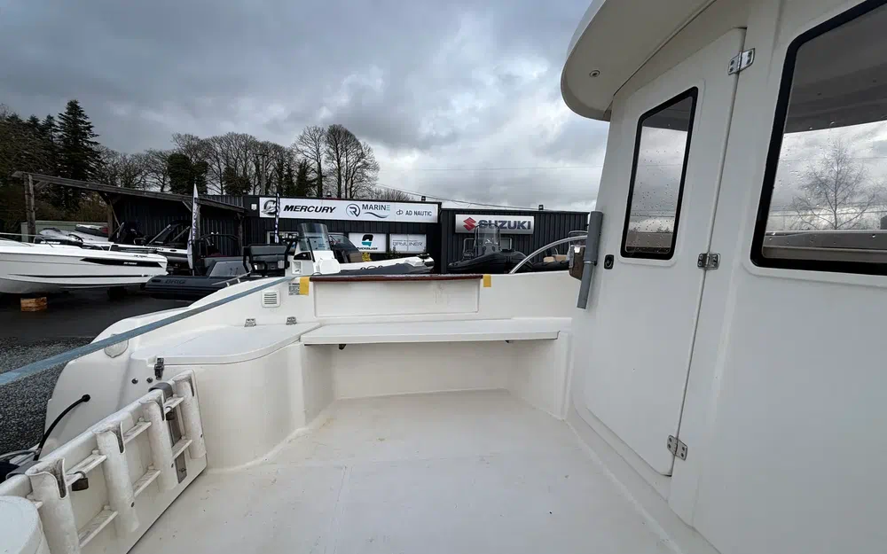 slider 8 Quicksilver 500 Pilothouse