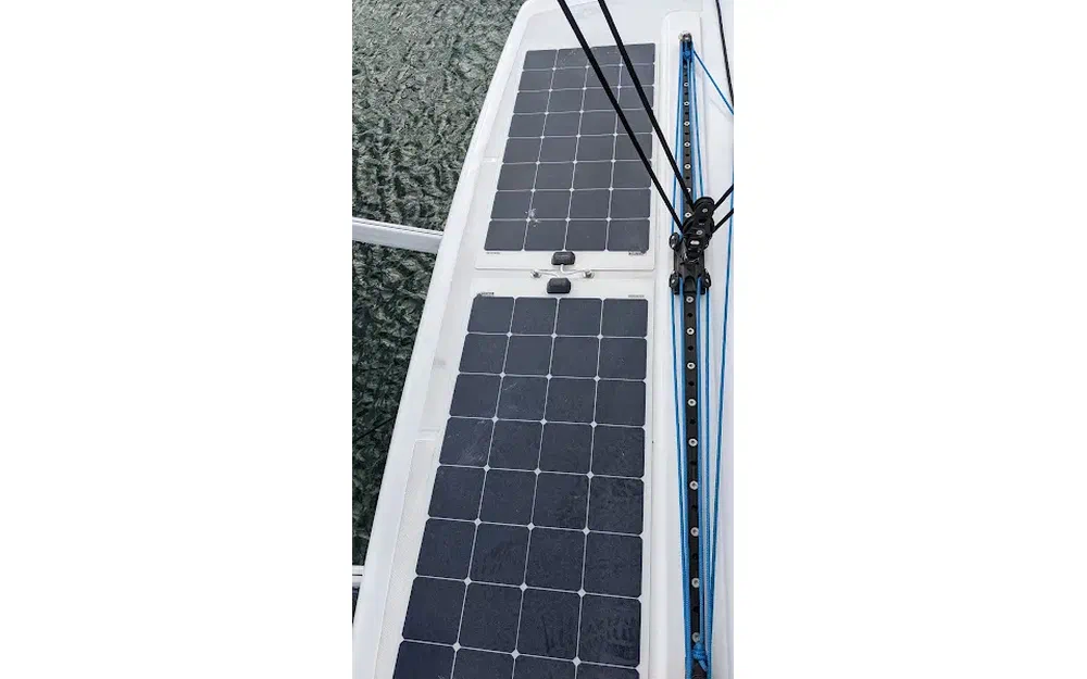 slider 11 Indigo Yacht Aventura 37